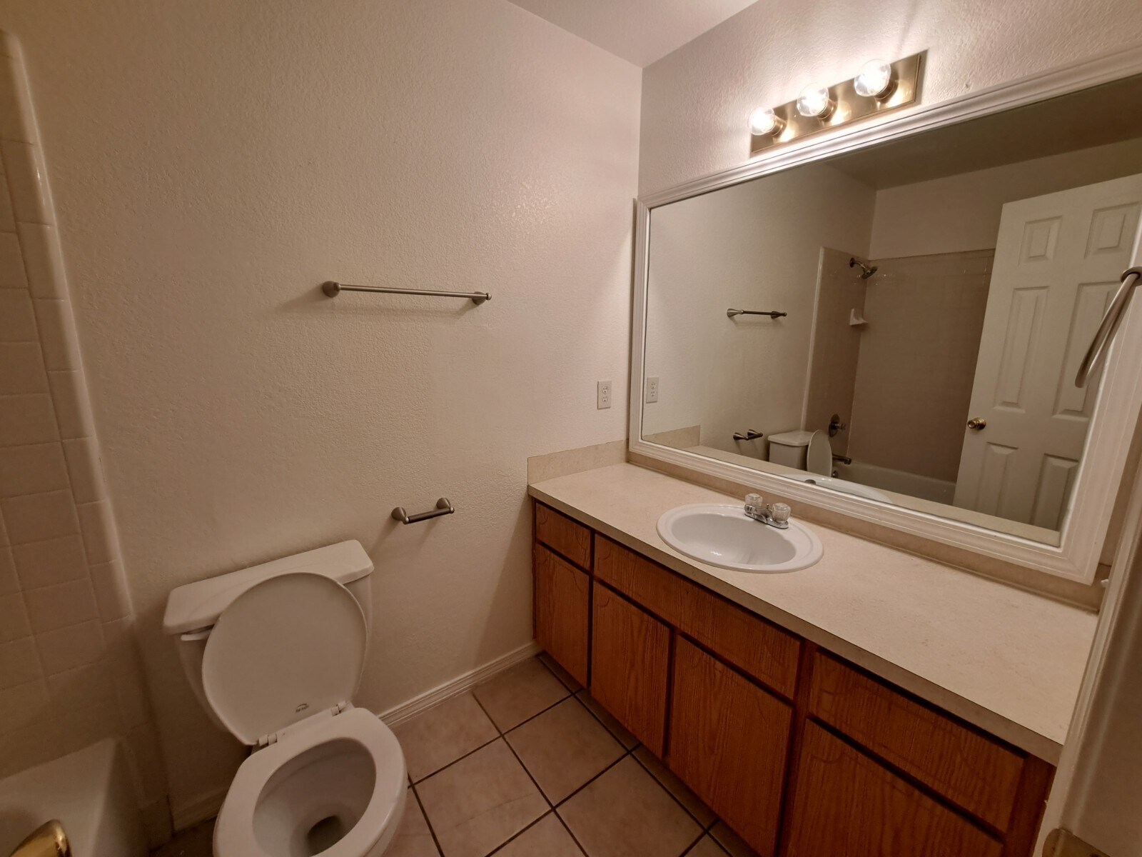 Building Photo - 4102 Pilgram Dr