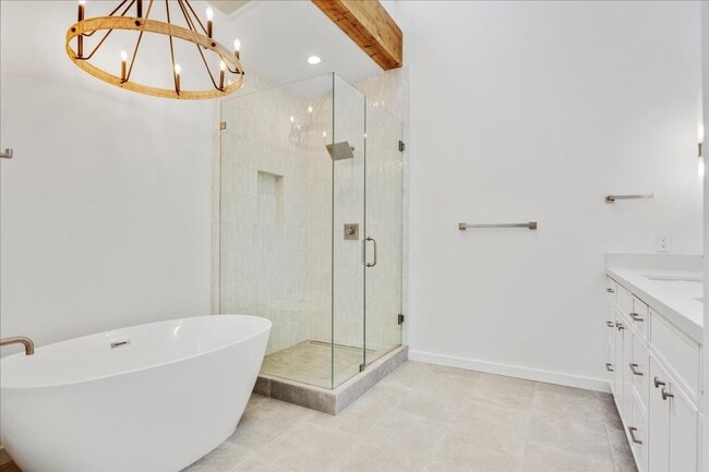 Building Photo - 9503 Alder Ct