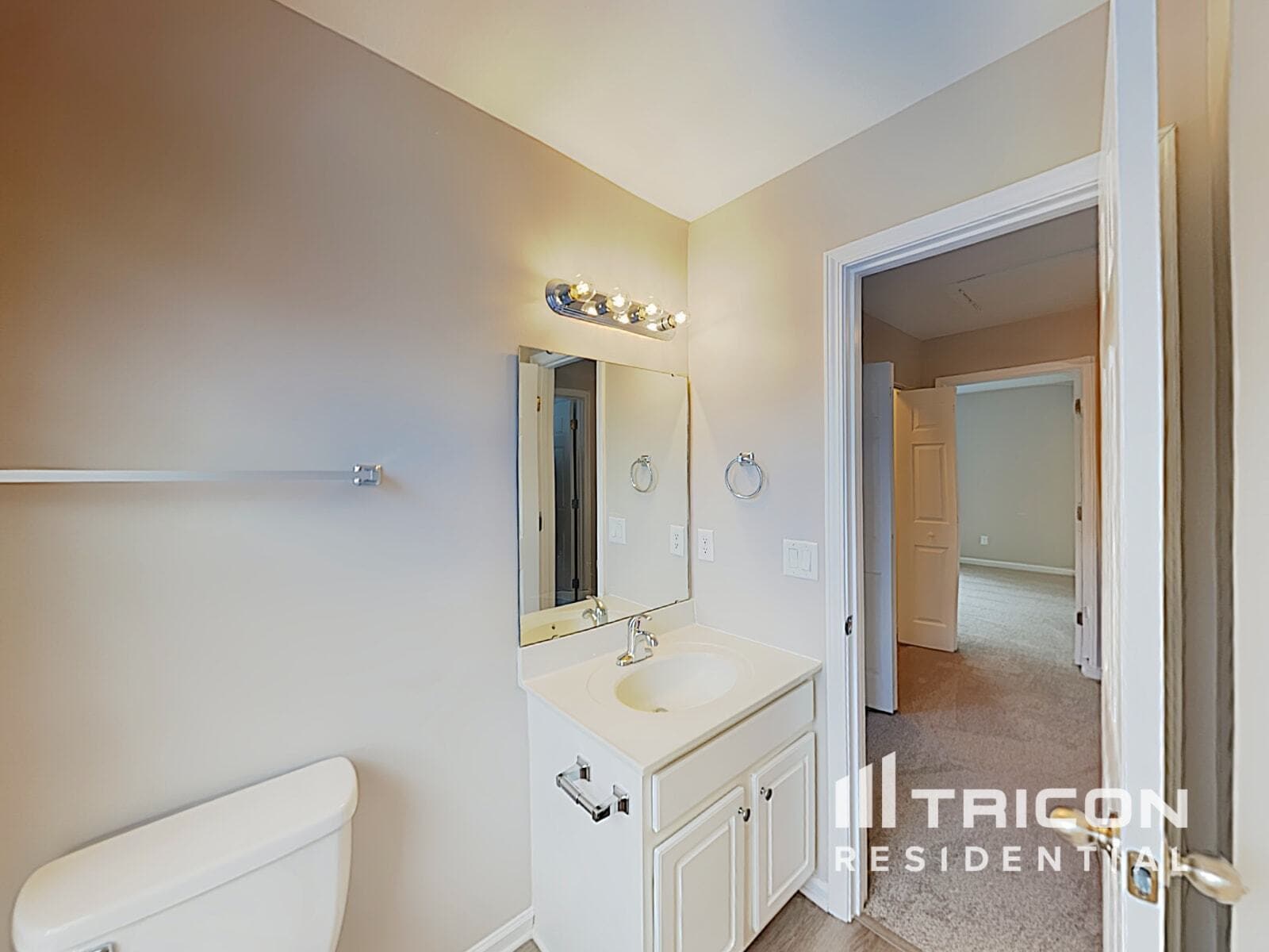 Building Photo - 137 Chatham Trace