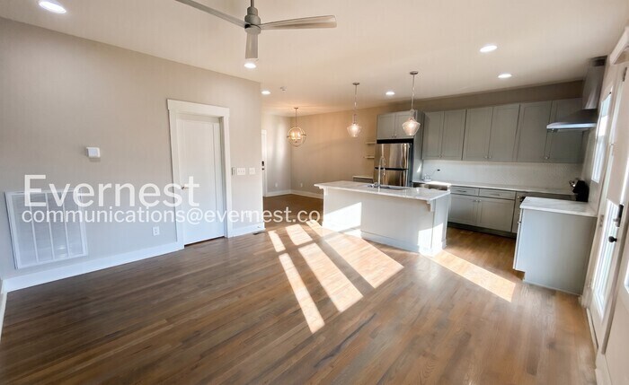 Building Photo - 220 Croleywood Ln