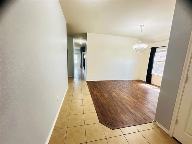 Building Photo - 905 Golden Bear Ln