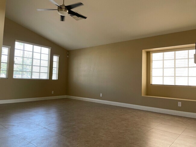 Building Photo - 1 story home, 4brs, 2bath, 2cg