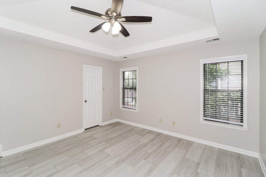 Building Photo - 6500 Baird Ln