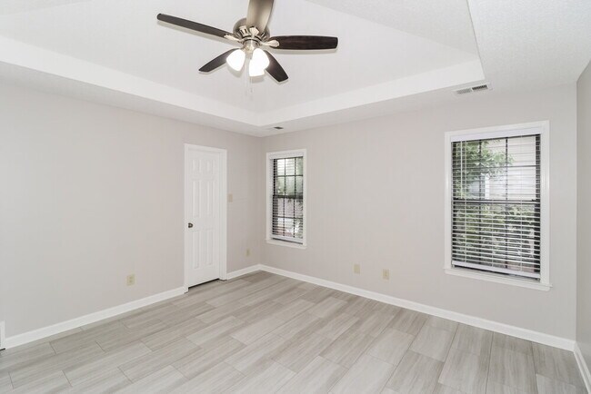 Building Photo - 6500 Baird Ln
