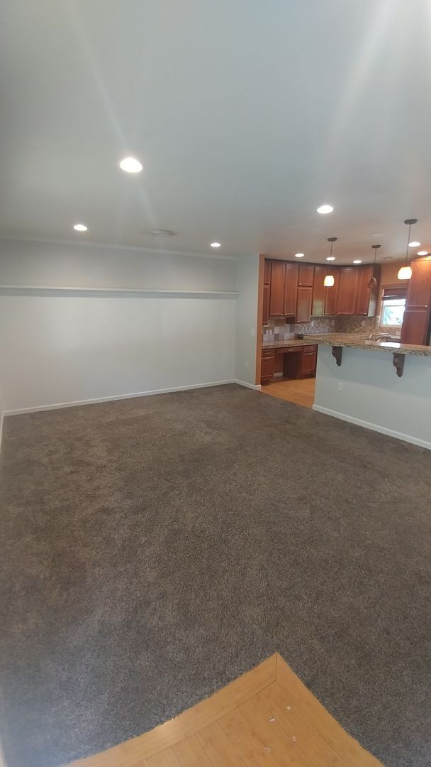 Building Photo - Charming Richland Home with Spacious Layou...