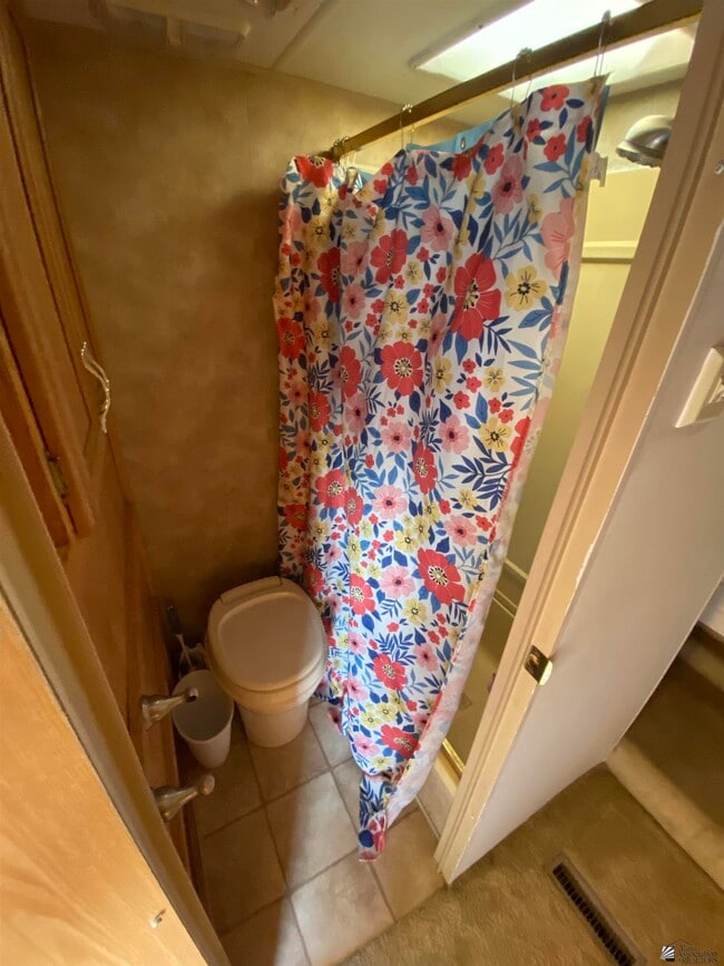 Building Photo - 12617 E 46th Dr