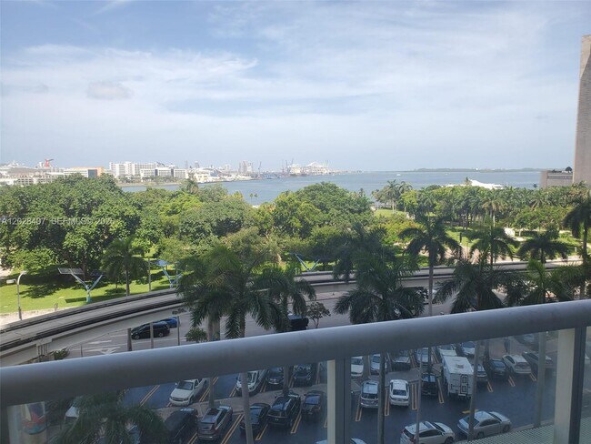 Building Photo - 50 Biscayne Blvd