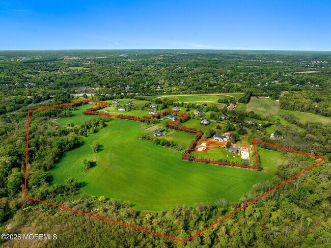 Building Photo - 13 Driftwood Ln