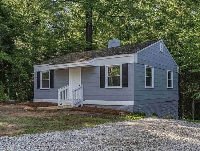 Building Photo - 312 Pineneedle Rd