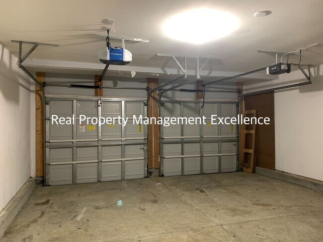 Building Photo - Amazingly Spacious Residence, Available In...