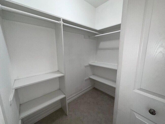 Building Photo - 10320 SW Stephanie Way