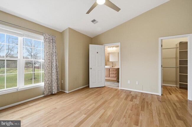 Building Photo - 1514 Long Dr Ct