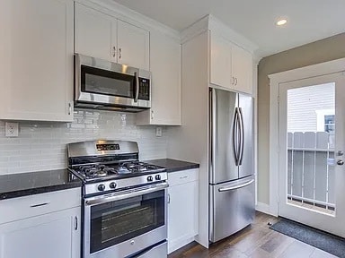 Building Photo - 4004 Arizona St