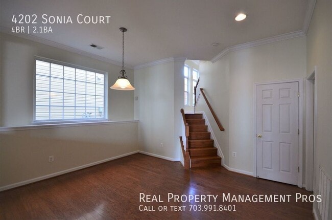 Building Photo - 4202 Sonia Ct