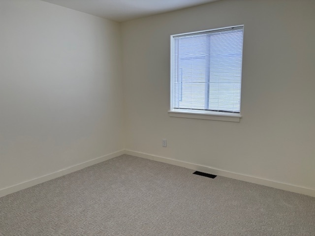 Building Photo - 2414 Leo Ave