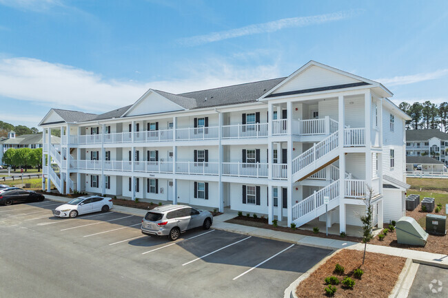 Building Photo - Colonial Charters