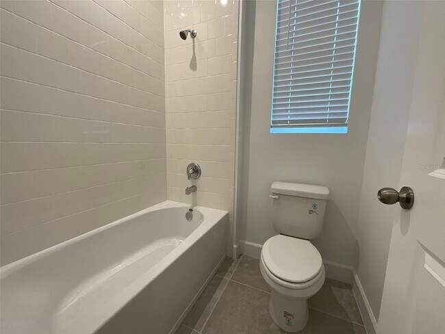 Building Photo - 3220 Canna Lily Pl