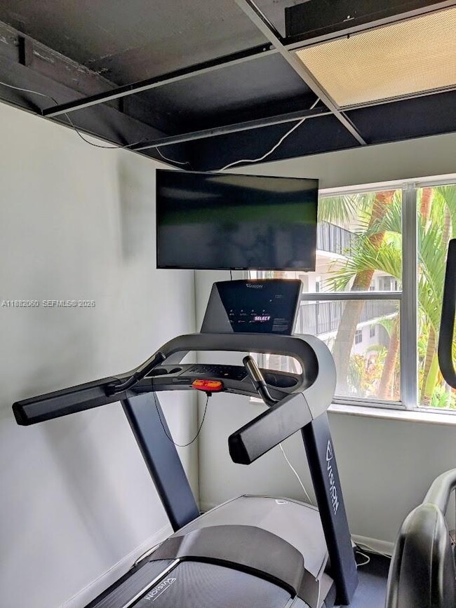 Building Photo - 4117 Bougainvilla Dr