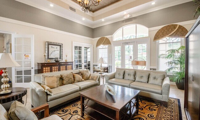 Building Photo - 1108 Myrtlewood Cir E