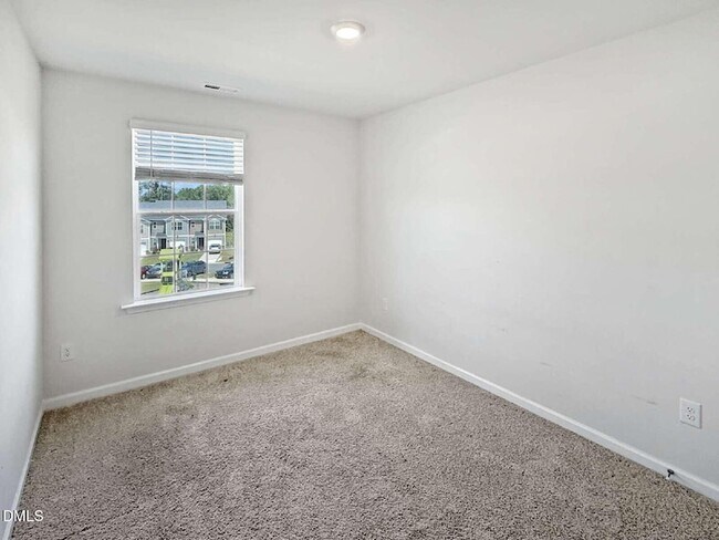 Building Photo - 3307 Alibird Ln