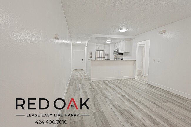 Building Photo - 256 S Rampart Blvd