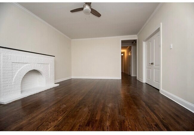 Building Photo - 1132 Maple Ave