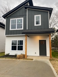 Building Photo - Available and Move-In Ready!