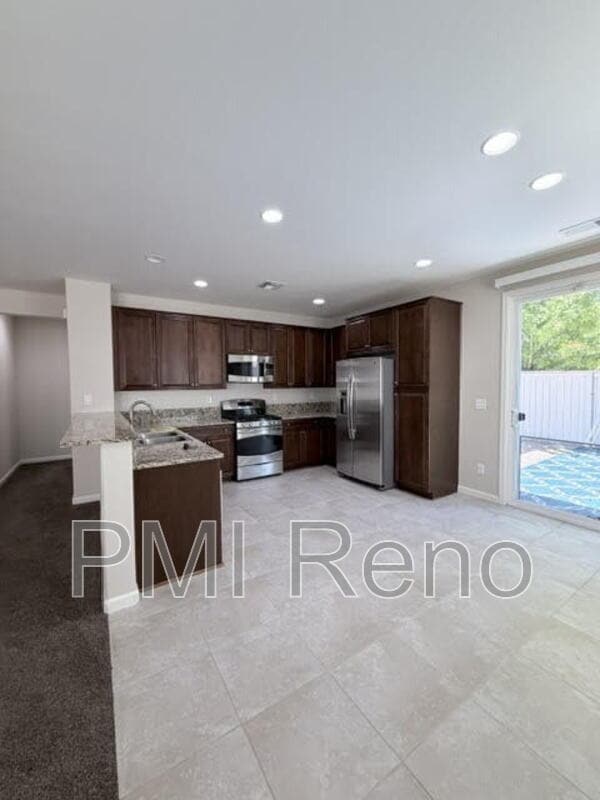Building Photo - 10742 Amber Falls Dr