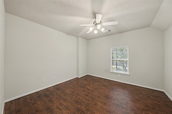 Building Photo - 17422 Memorial Blossom Dr