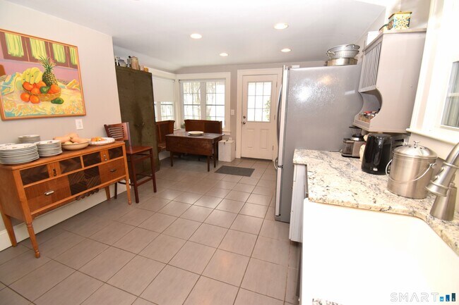 Building Photo - 2203 Durham Rd