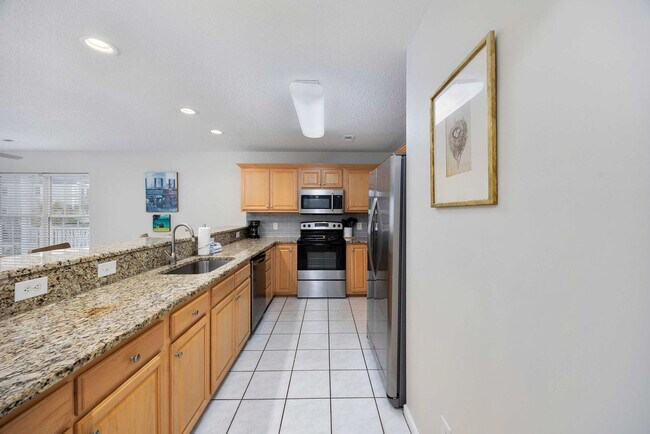 Building Photo - 111A S Yaupon Dr