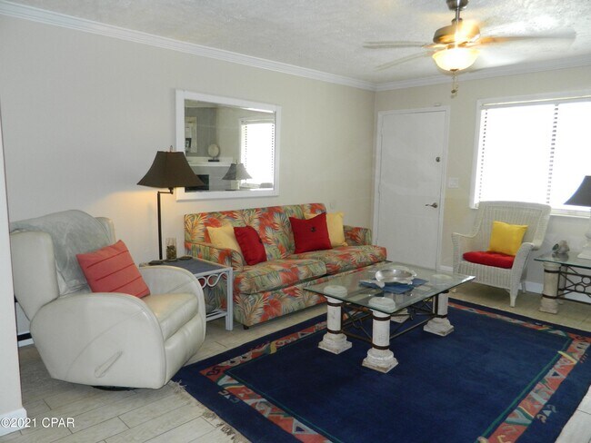 Building Photo - 7437 Beach Dr