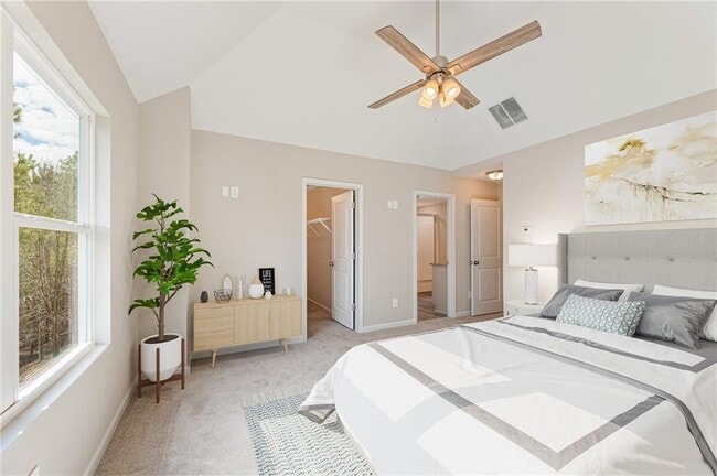 Building Photo - 1038 Valley Rock Dr