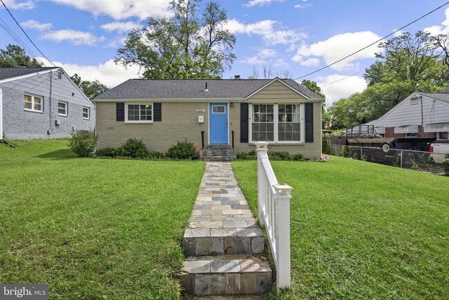 Primary Photo - 12837 Flack St