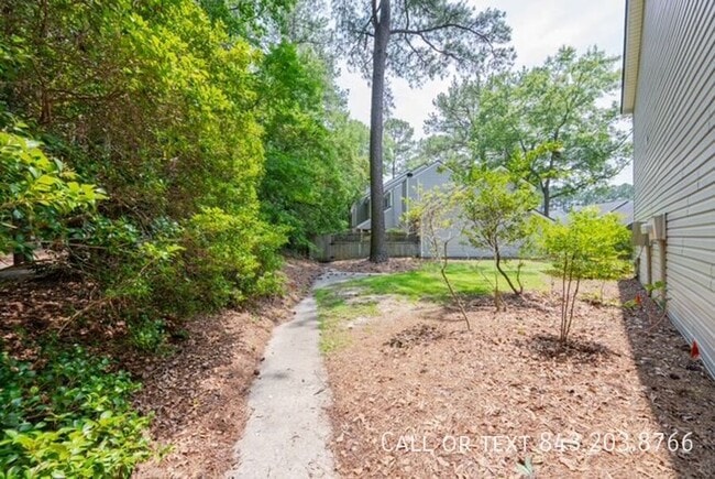 Building Photo - 11 Rudwick Cir