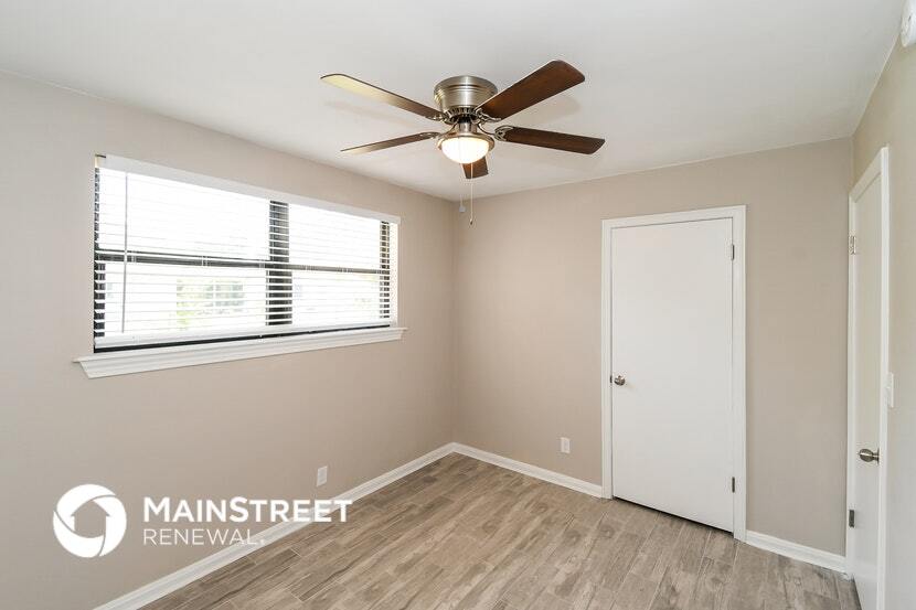 Building Photo - 5011 Bedford Forest Dr