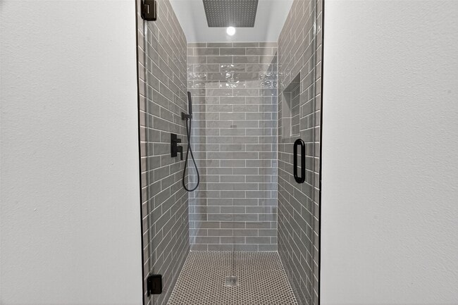 Building Photo - 6654 Stonefort Ct