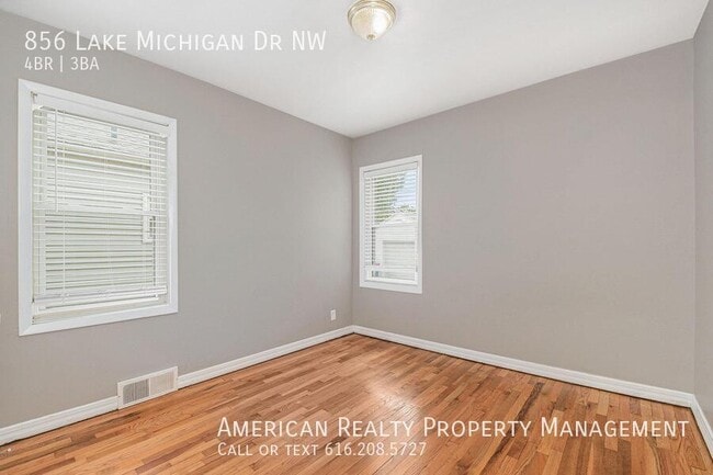 Building Photo - 856 Lake Michigan Dr NW