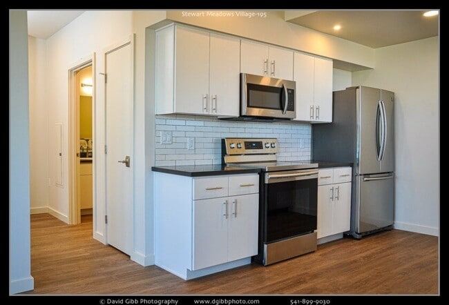 Building Photo - 1566 Myers Ln