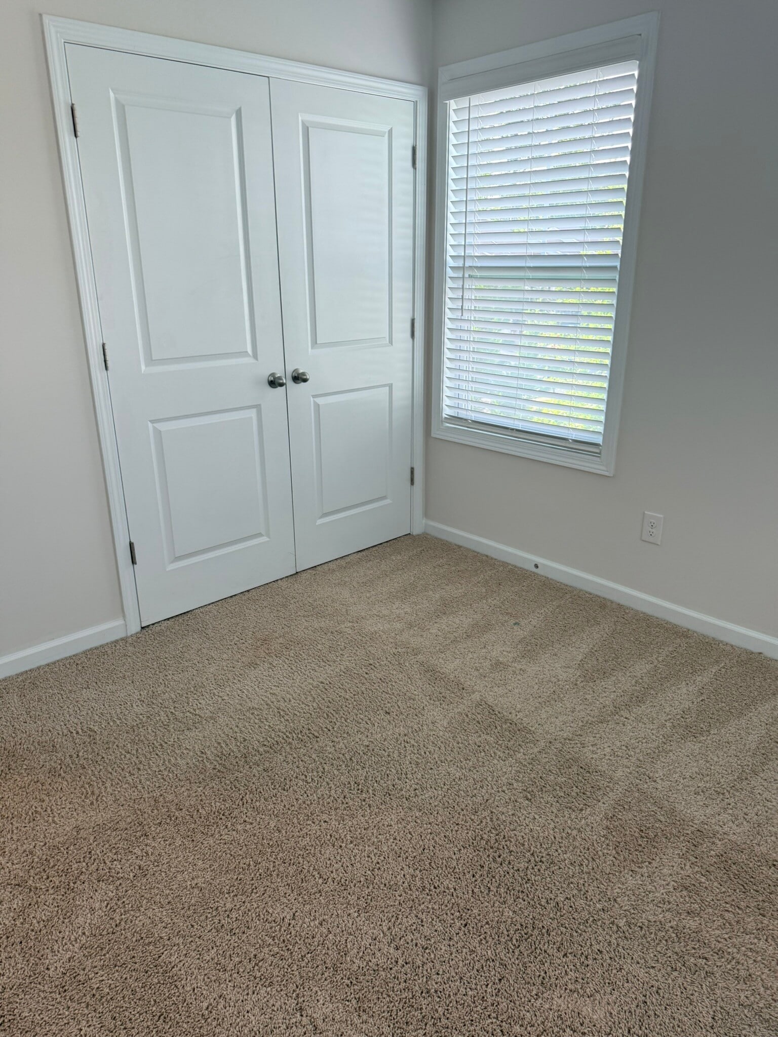 Building Photo - 726 Little Bluestem Dr