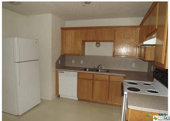 Building Photo - 3312 Cantabrian Dr