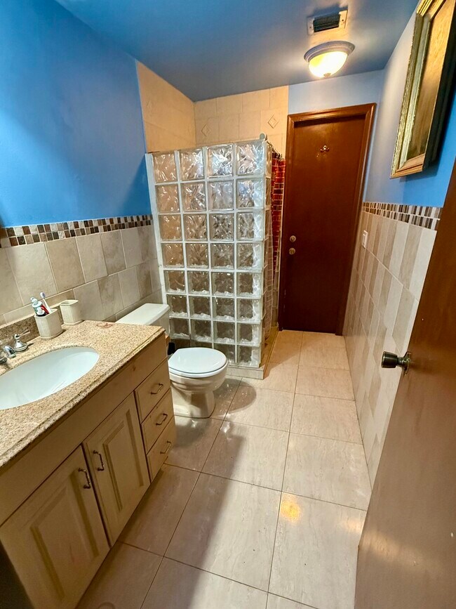 Building Photo - 1275 Periwinkle Pl