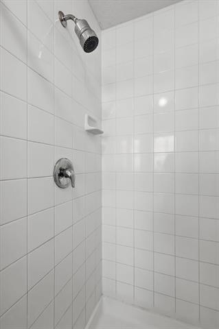 Building Photo - 1105 Kingston Ct
