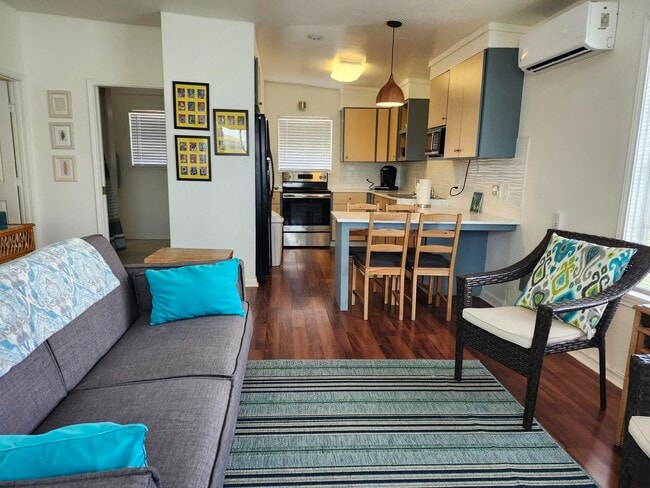 Building Photo - 4215 Hardin Dr