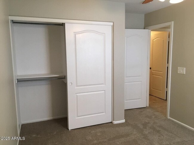 Building Photo - 2503 W White Feather Ln