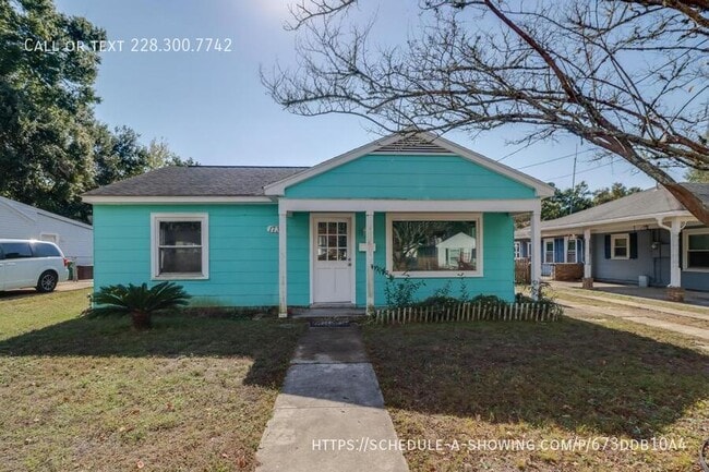 Building Photo - 1737 Ridgeway Dr