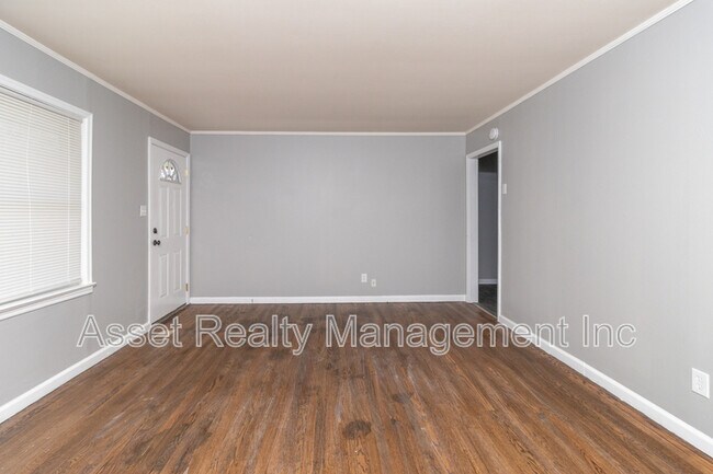 Building Photo - 4802 Inskip Rd