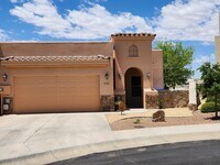 Building Photo - Sweet spot in the Pueblos at Alameda Ranch