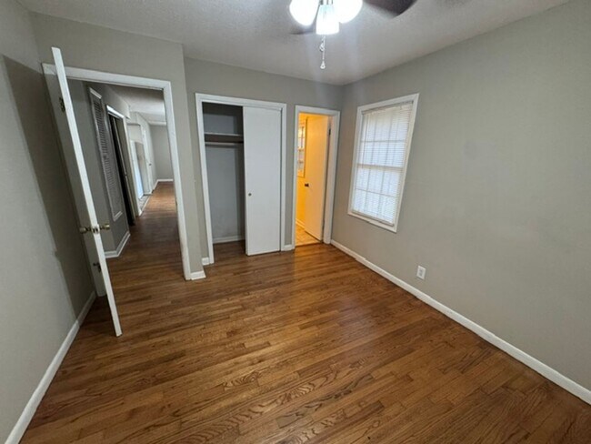 Building Photo - 1444 Waccamaw Dr