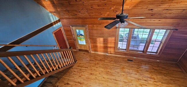 Building Photo - Private Log Cabin Home Peaceful Country Living on Acreage